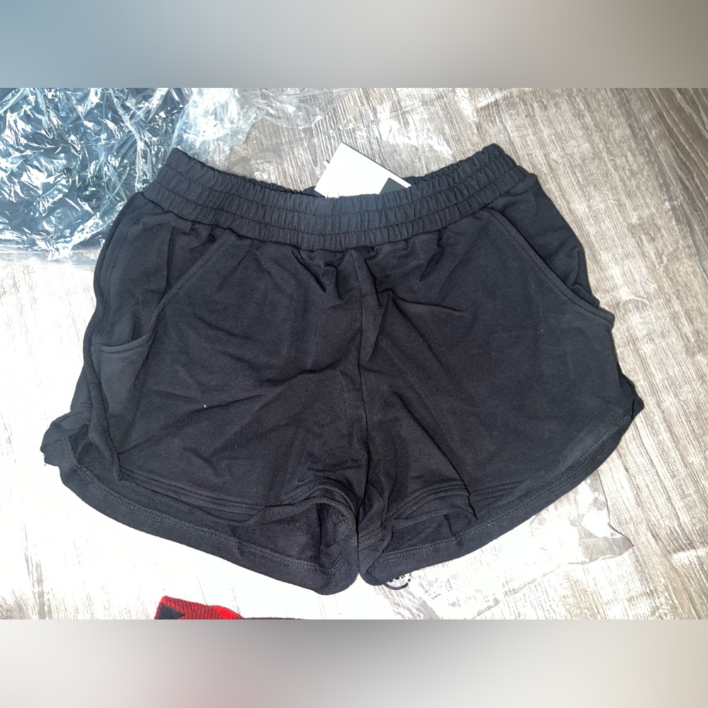 Comfy shorts from my boutique 92% cotton 8% spandex